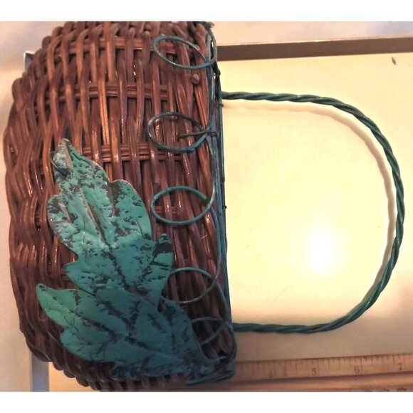 Brown Green Half Round Hanging Wicker Basket Green Metal Leaves Vintage 7 inch - Picture 11 of 11